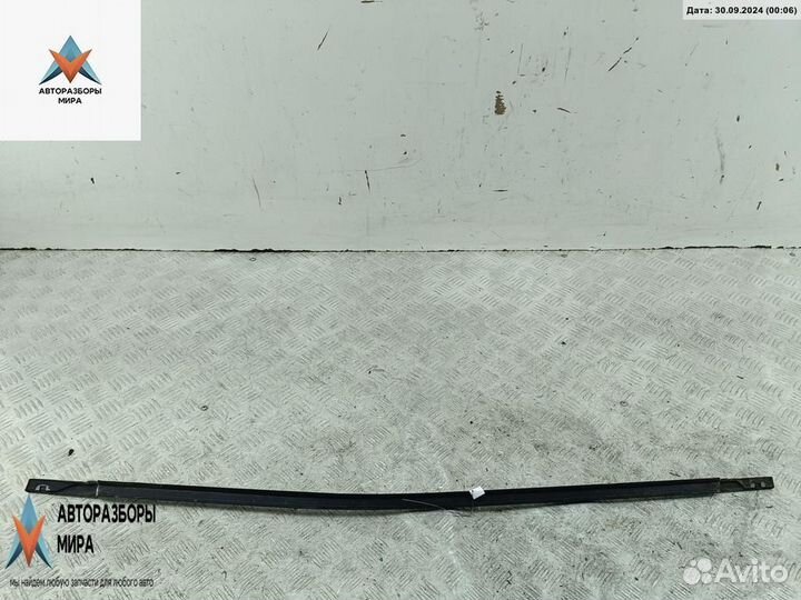 Уплотнитель двери Ford Galaxy рест. 2004