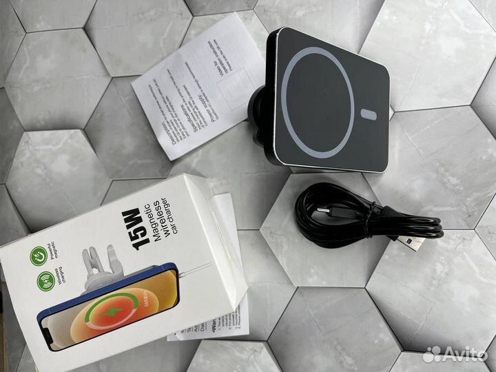 Auto MagSafe (Беспроводная зарядка) в машину
