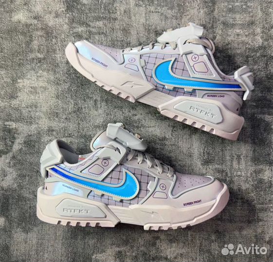 Nike rtfkt x Dunk Genesis