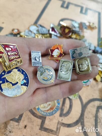 Детские значки СССР