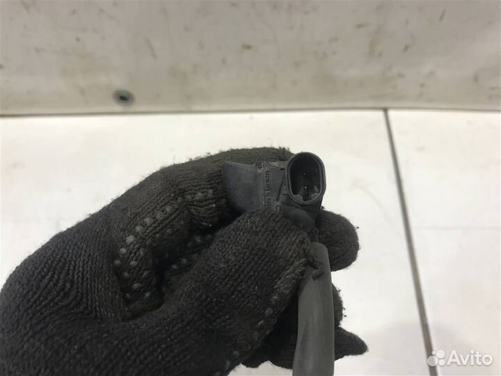 Форсунка омывателя лобового стекла BMW 7-серия E38