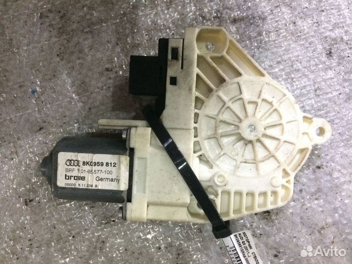 Моторчик стеклоподъемника Audi Q5