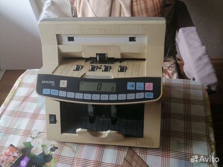 Счетчик банкнот Magner 75D