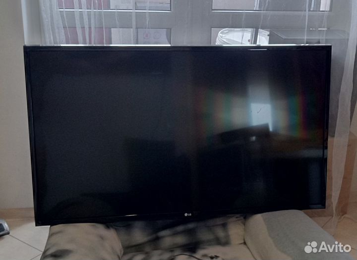 LED телевизор 43