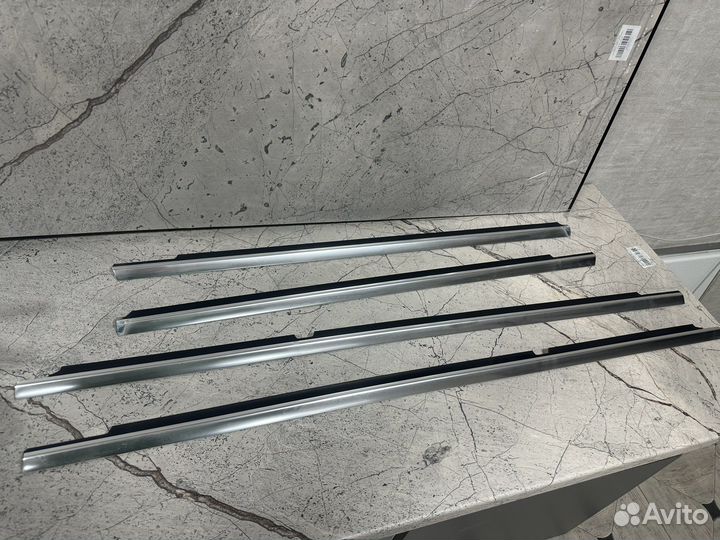 Молдинги на двери w212