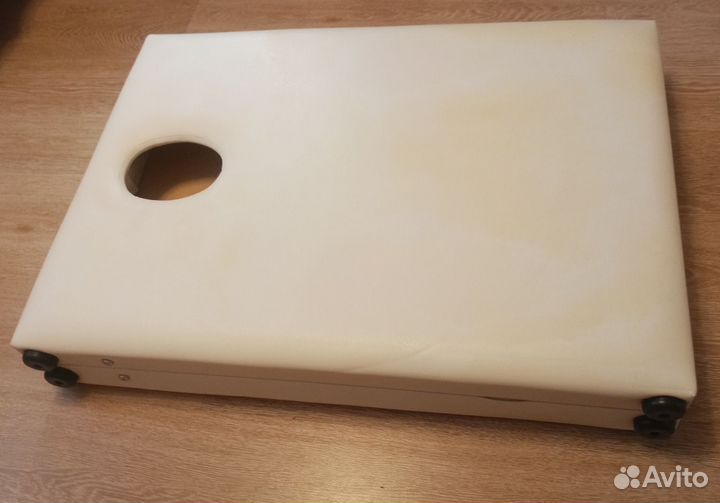 Массажный стол складной бу с вырезом для лица