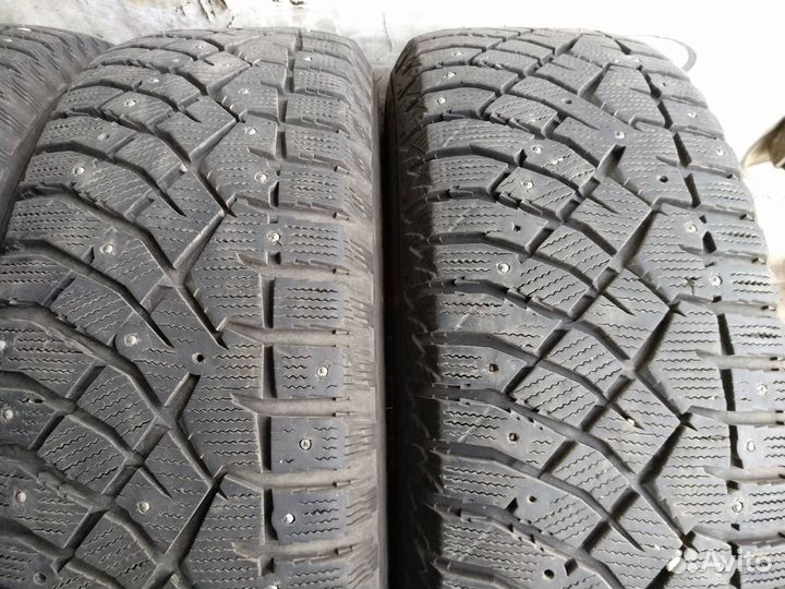 Nitto Therma Spike 235/65 R17 108T