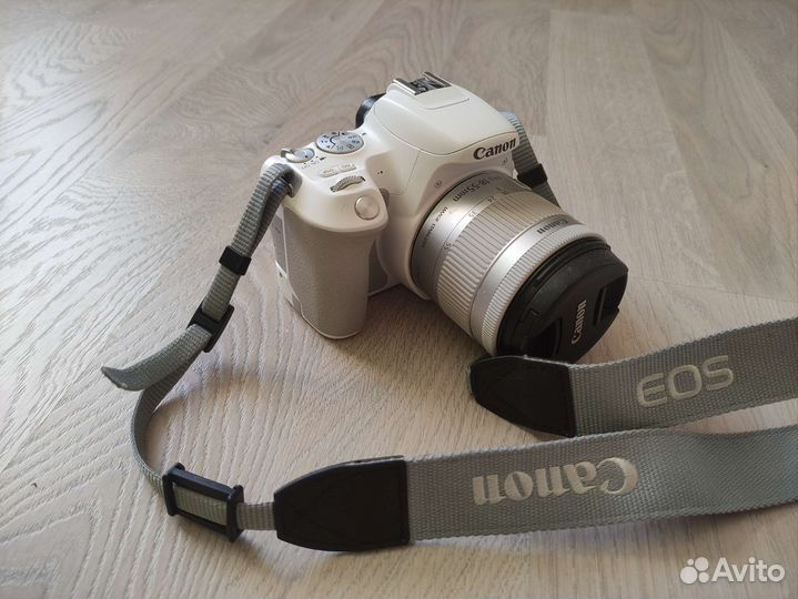 Фотоаппарат Canon 200d