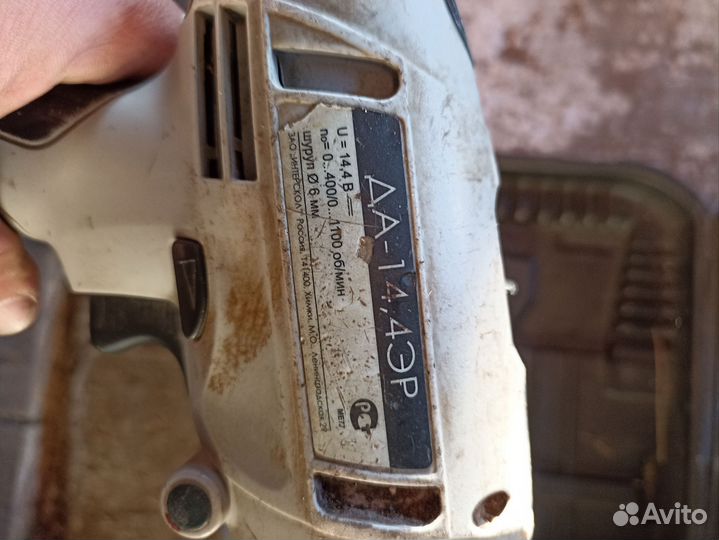 Шуруповерт интерскол 14.4