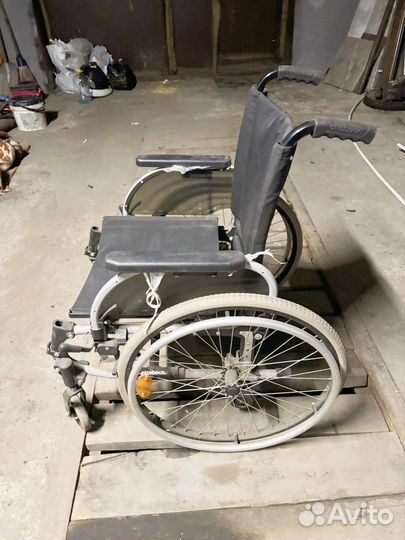 Коляска инвалидная