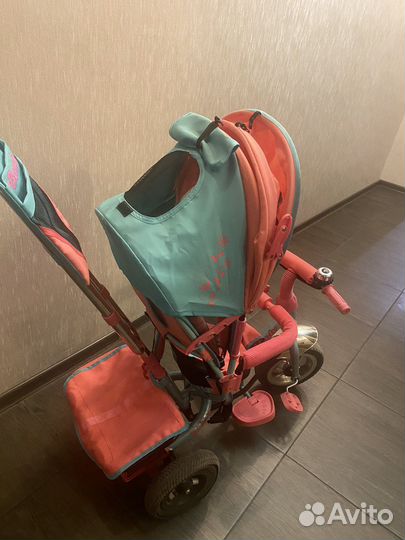 Детский велосипед с ручкой