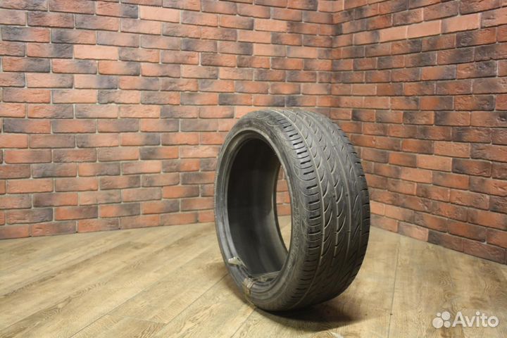 Pirelli P Zero Nero GT 235/40 R17