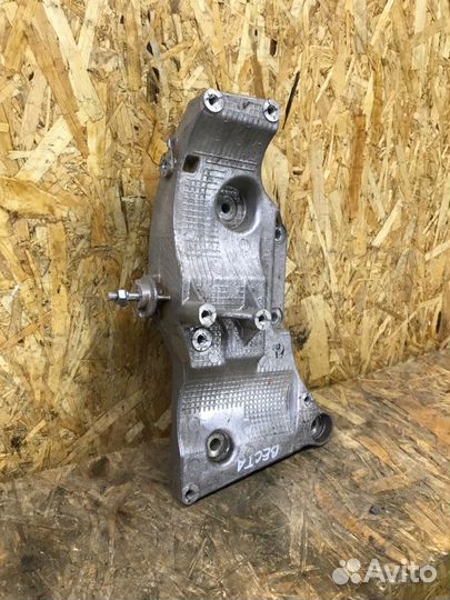 Кронштейн навесного оборудования LADA Vesta