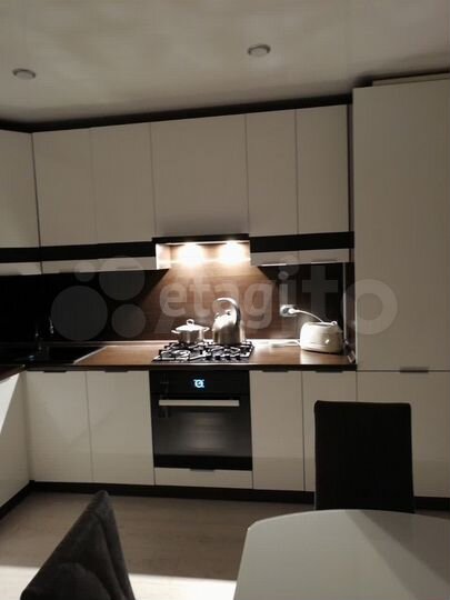 2-к. квартира, 70 м², 4/5 эт.