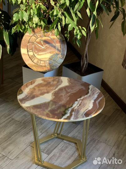 Наборы для подачи,часы,столы