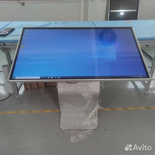 Сенсорный киоск 75 дюймов