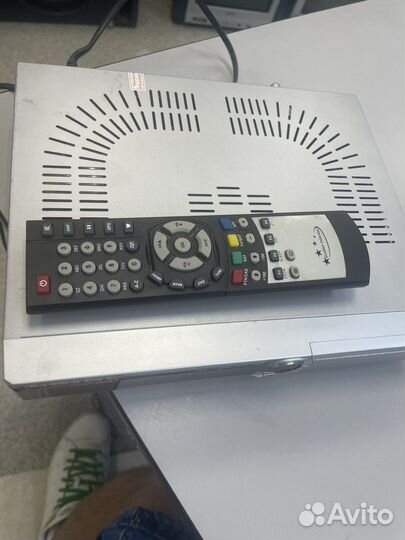 Спутниковый ресивер Golden Interstar GI-S801