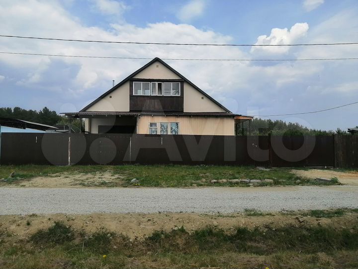 Коттедж 147 м² на участке 12 сот.