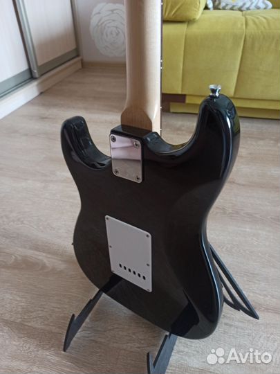 Электрогитара