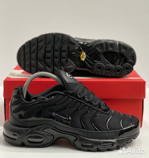 Кроссовки зимние nike tn plus