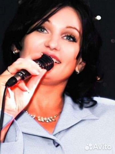 Ведущий мероприятий тамада