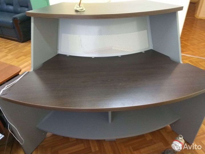 Стойка ресепшн бу