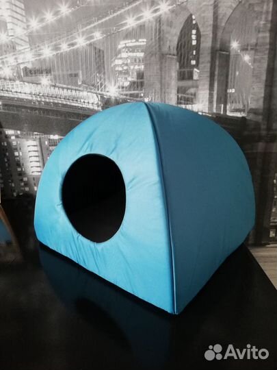 Домик для кошки или маленькой собаки