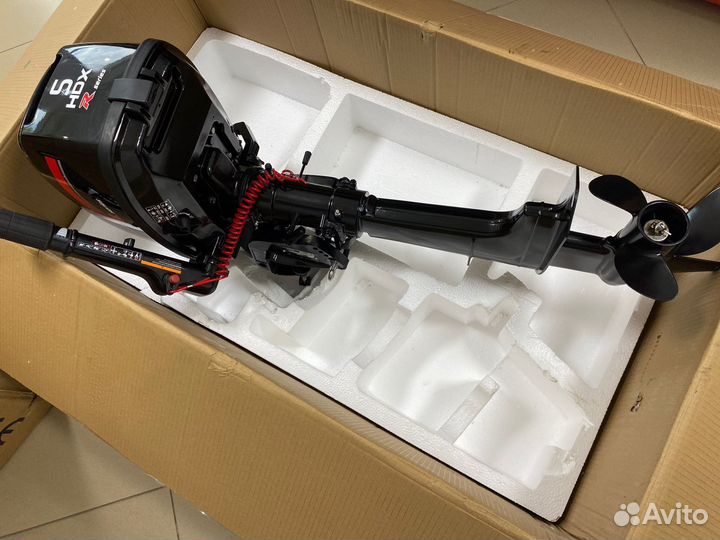 Лодочный мотор HDX R series T 5 BMS витрина