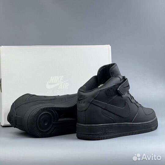 Кроссовки Nike Air Force 1 Black Зима с мехом