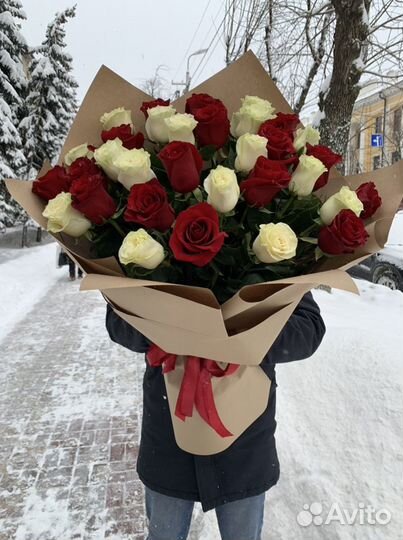 25, 49 эквадорских роз