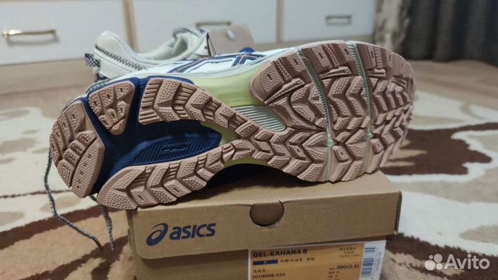 Кроссовки asics