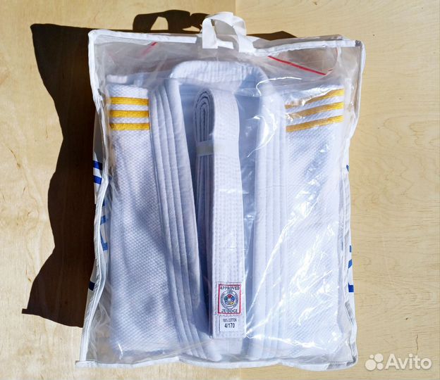 Кимоно для дзюдо adidas 750 gr. IJF Пакистан