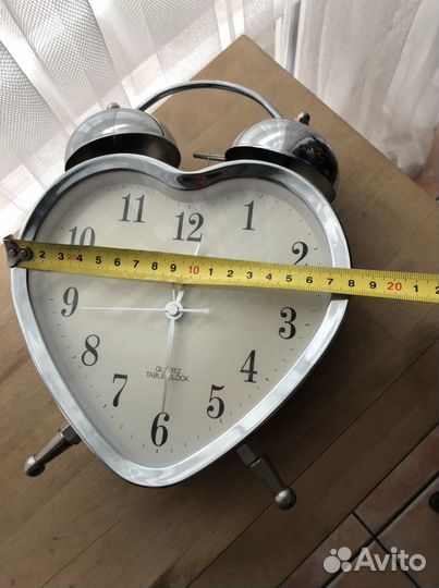 Большие часы будильник