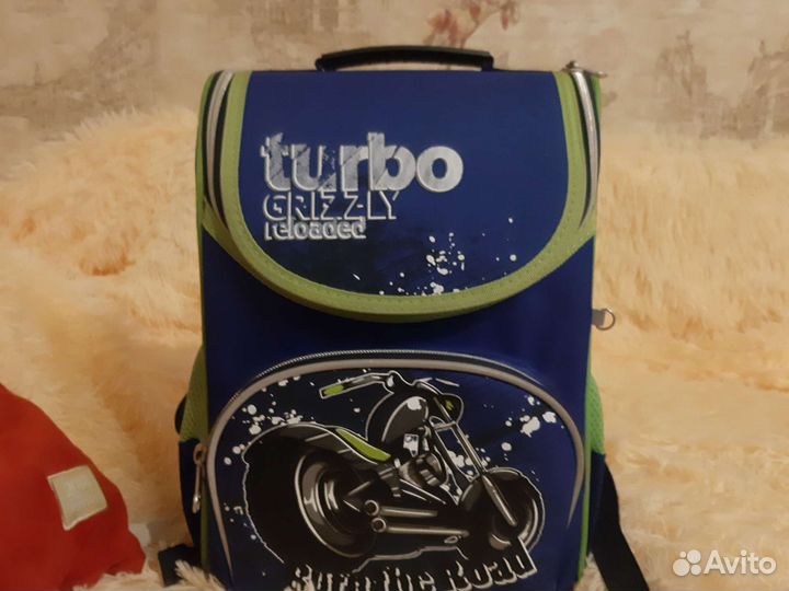 Рюкзак школьный Гризли