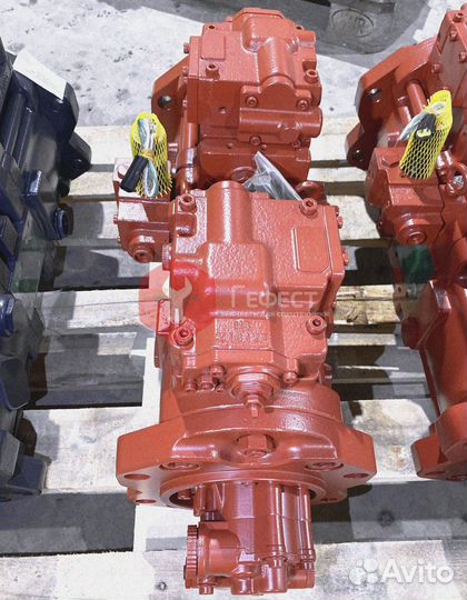 Основной насос Hyundai R260LC-9S 31Q7-10050