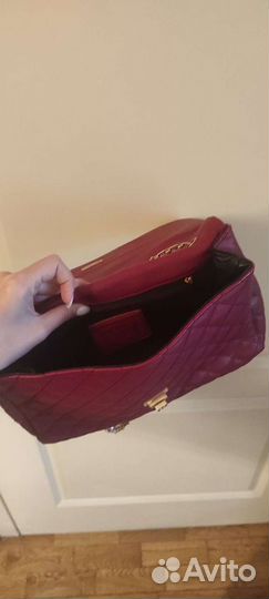 Стеганая сумка на цепочке