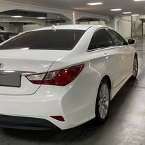 Hyundai Sonata 2.4 AT, 2014, 148 000 км, с пробегом, цена 1 130 000 руб., Махачкала