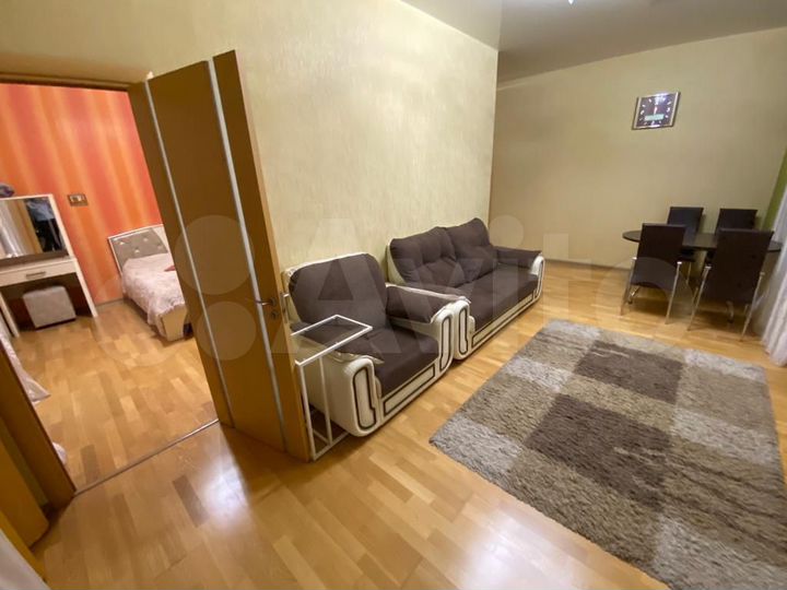 3-к. квартира, 84 м², 4/10 эт.