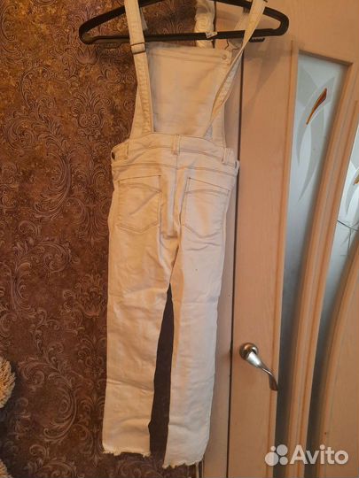 Джинсовый комбинезон для девочки