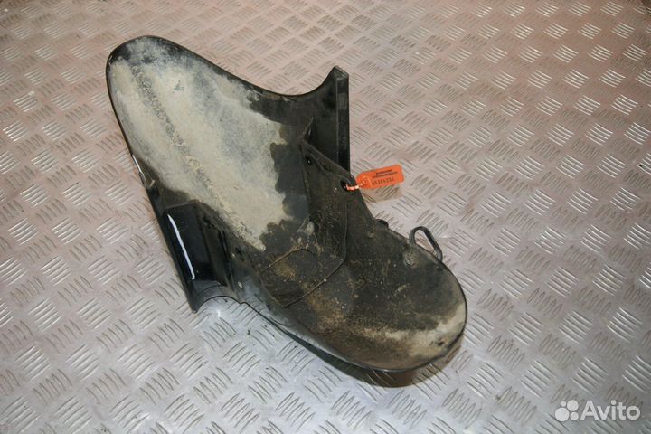 Крыло переднее Kawasaki ZZR400-1