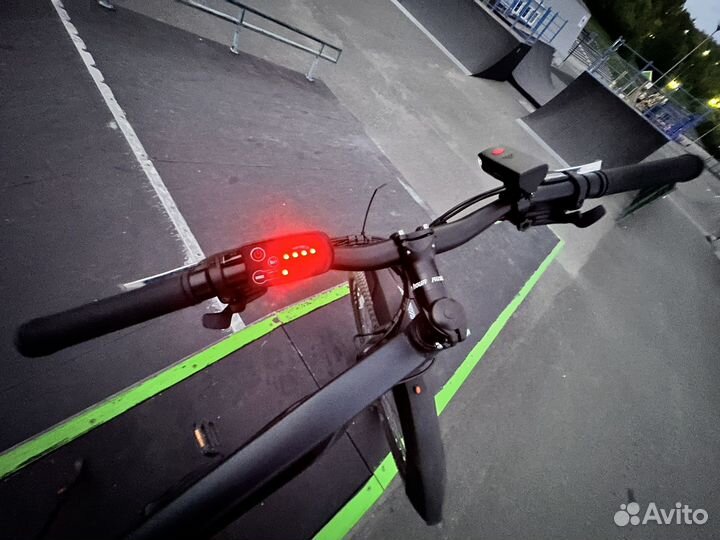 Rush Hour E7 (MTB) электро велосипед 350Вт