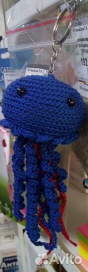 Брелок вязаный