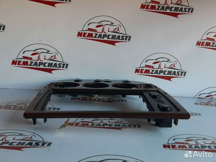 Консоль деревянная на mercedes ml163 дорест