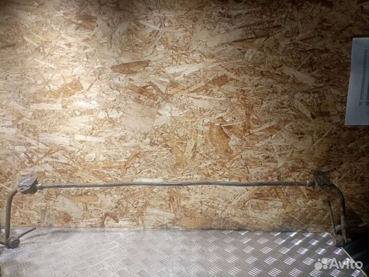 Стабилизатор задний Kia Sportage II G4GC 2.0