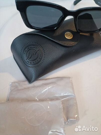 Очки солнцезащитные