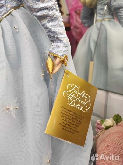 Кукла фарфоровая Спящая красавица