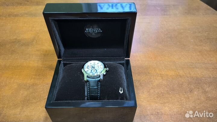 Мужские наручные часы Bulova Accutron 63B138