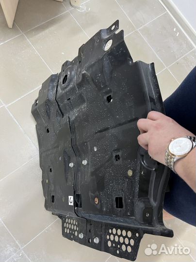 Защита двс и АКПП LC200 и LX570 (оригинал)