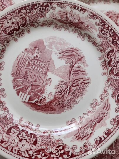 Тарелки, Англия