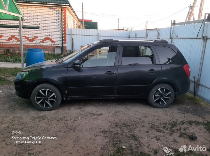 LADA Kalina 1.6 МТ, 2014, битый, 170 000 км